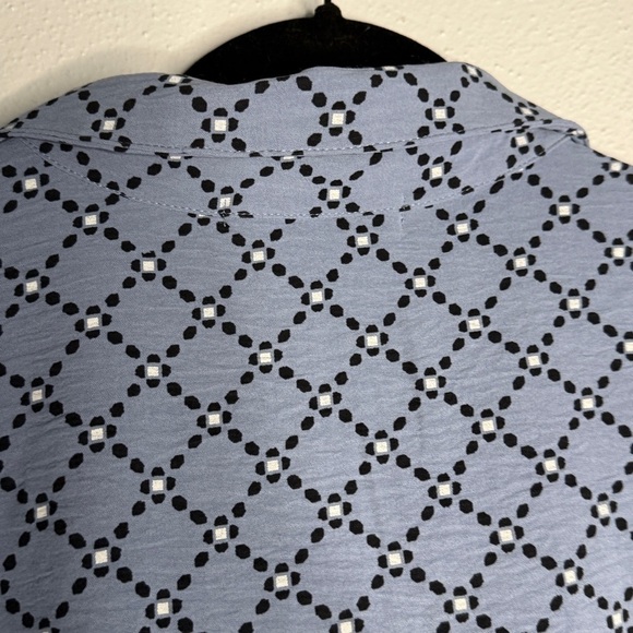 Adrienne Vittadini Blue/Black/White Patterned Women's Top, Sz L. - Picture 7 of 9